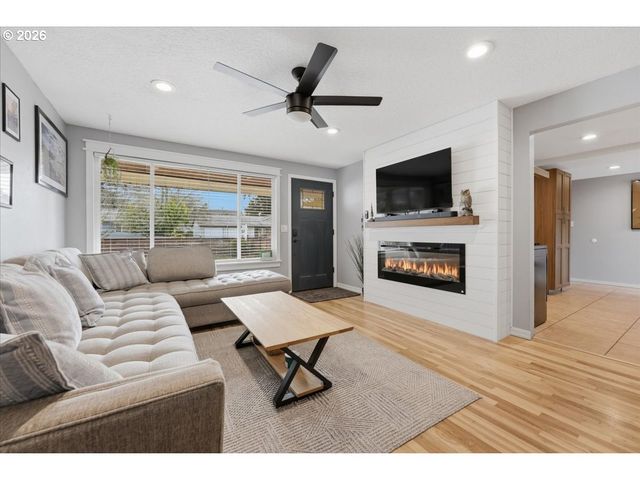 7001 Se 71ST Ave, Portland, OR 97206