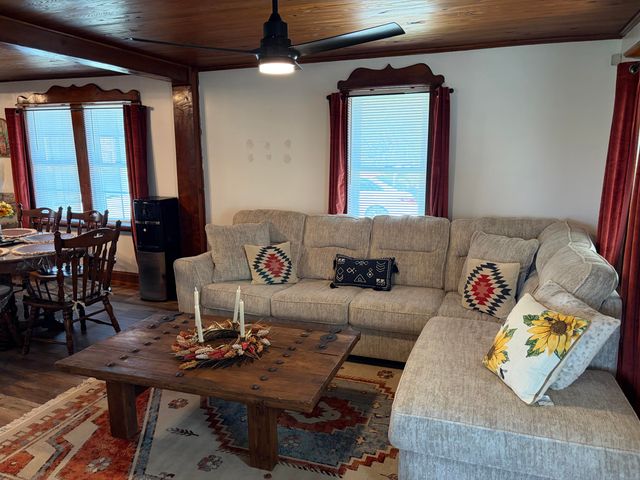 1640 State Highway 1804, Williamsburg, KY 40769