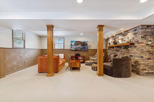 3237 Shores Boulevard, Wayzata, MN 55391