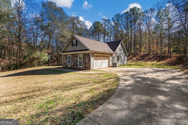 118 Woodstream Trail, Lagrange, GA 30240