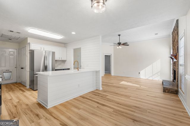 118 Woodstream Trail, Lagrange, GA 30240