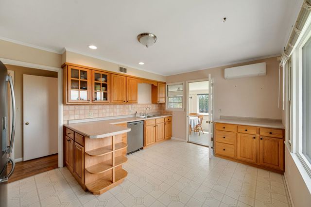219 Towne Hill Road, Montpelier, VT 05602
