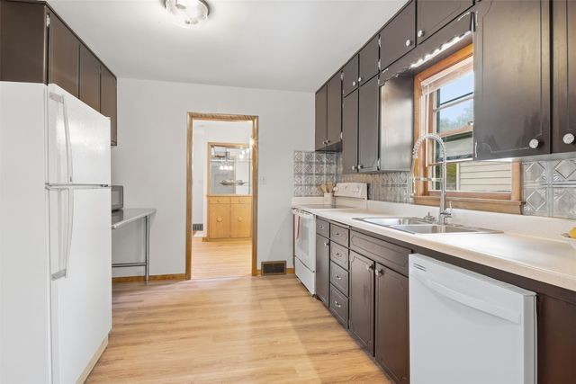 546 SW Southlawn Drive, Ankeny, IA 50023