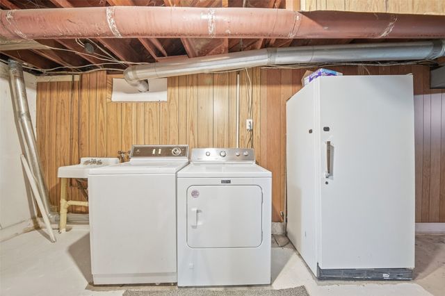 546 SW Southlawn Drive, Ankeny, IA 50023