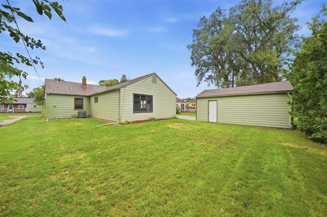 546 SW Southlawn Drive, Ankeny, IA 50023