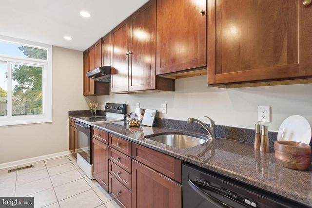 12662 CASTILE CT, Woodbridge, VA 22192