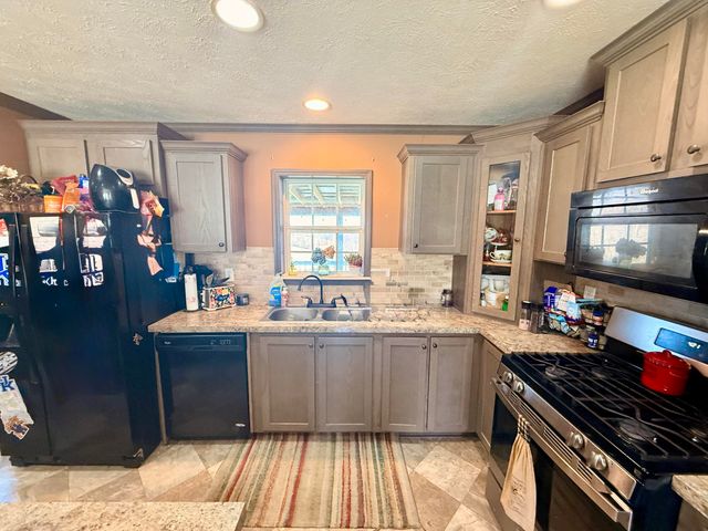 9598 Kentucky 1247, Waynesburg, KY 40489