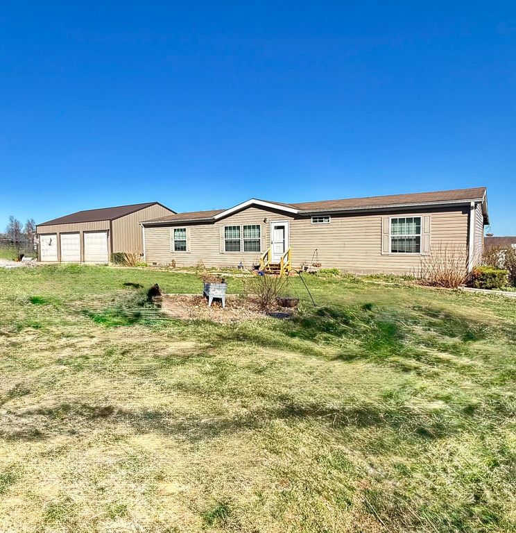 9598 Kentucky 1247, Waynesburg, KY 40489