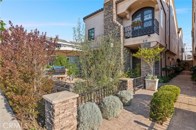 610 Marigold Avenue, Corona Del Mar (newport Beach), CA 92625