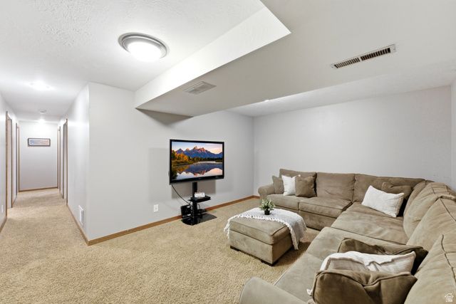 2073 E VILLAGE POINT WAY, Sandy, UT 84093