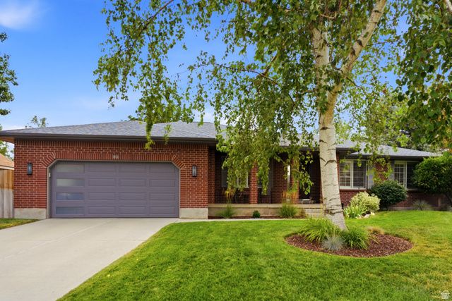 2073 E VILLAGE POINT WAY, Sandy, UT 84093
