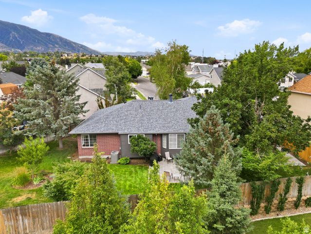 2073 E VILLAGE POINT WAY, Sandy, UT 84093