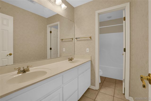 7955 Bridgewater Trace, Montgomery, AL 36117