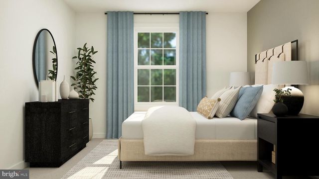 13 OLD SCHOOL HOUSE RD, Sicklerville, NJ 08081