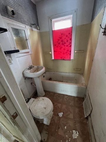 4481 Radnor Street, Detroit, MI 48224