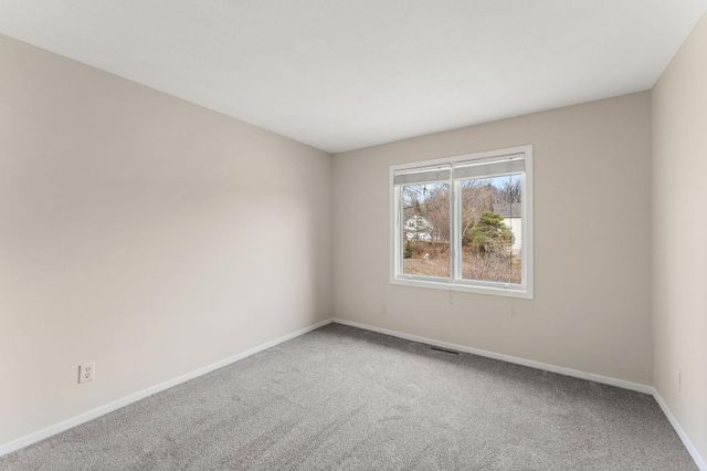 6097 Courtly Alcove F, Woodbury, MN 55125