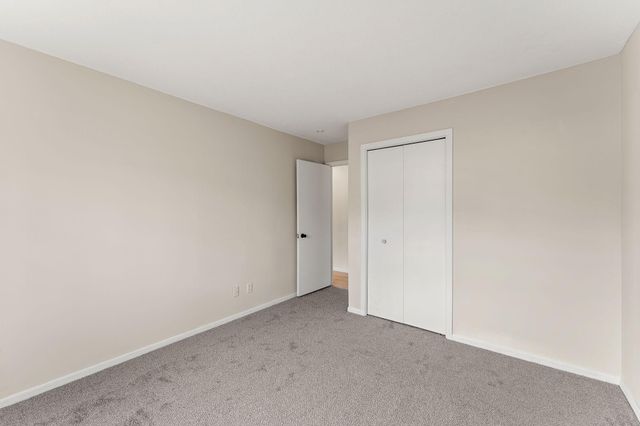 6097 Courtly Alcove F, Woodbury, MN 55125