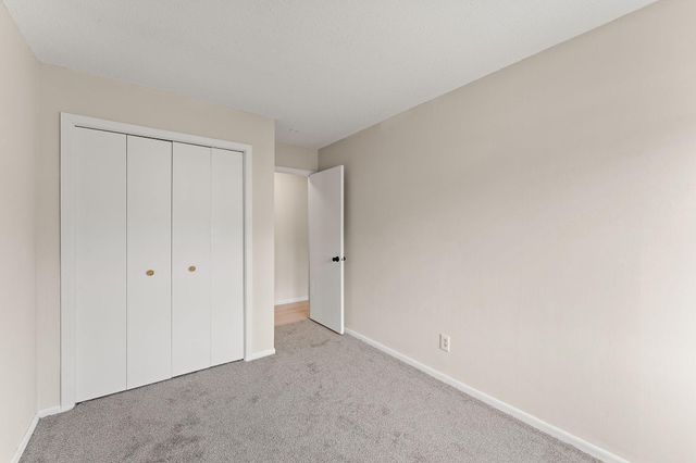 6097 Courtly Alcove F, Woodbury, MN 55125