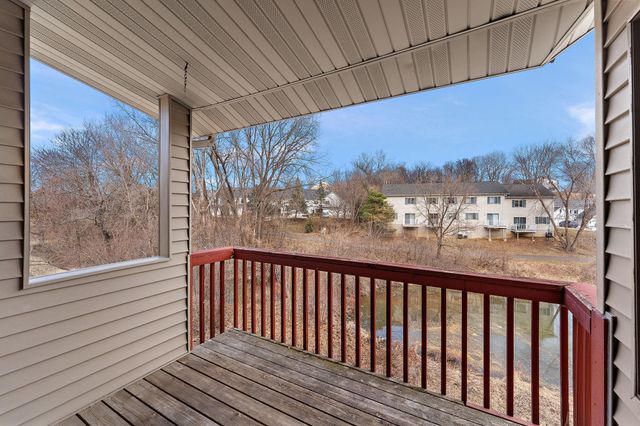 6097 Courtly Alcove F, Woodbury, MN 55125