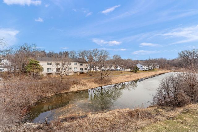 6097 Courtly Alcove F, Woodbury, MN 55125