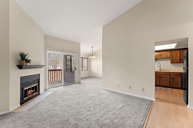 6097 Courtly Alcove F, Woodbury, MN 55125