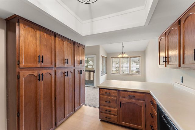 6097 Courtly Alcove F, Woodbury, MN 55125