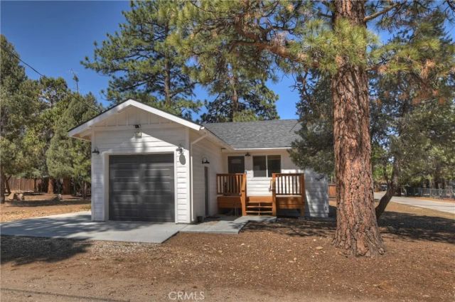901 Ash Lane, Big Bear City, CA 92314