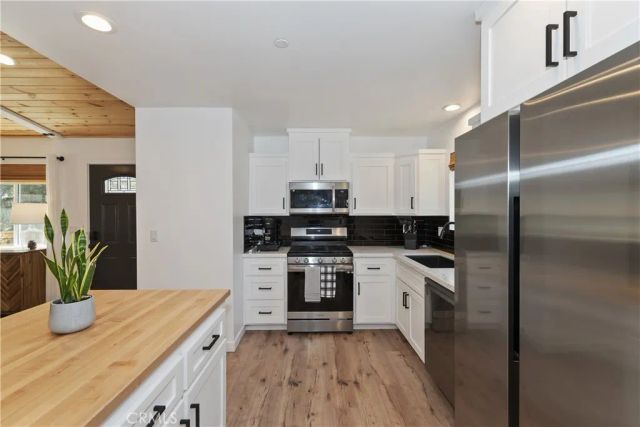 901 Ash Lane, Big Bear City, CA 92314