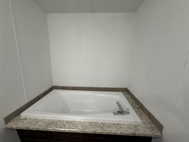 9505 Janet Street, Hawk Cove, TX 75474