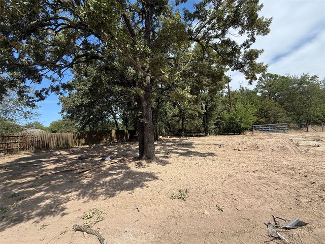 9505 Janet Street, Hawk Cove, TX 75474