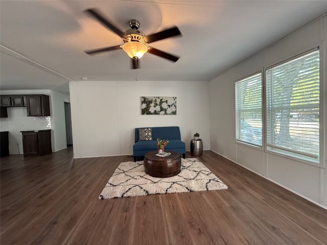 9505 Janet Street, Hawk Cove, TX 75474