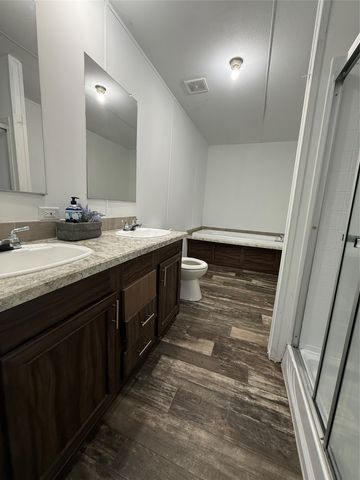 9505 Janet Street, Hawk Cove, TX 75474