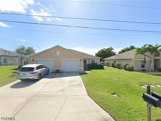 704 SE 6th TER, Cape Coral, FL 33990