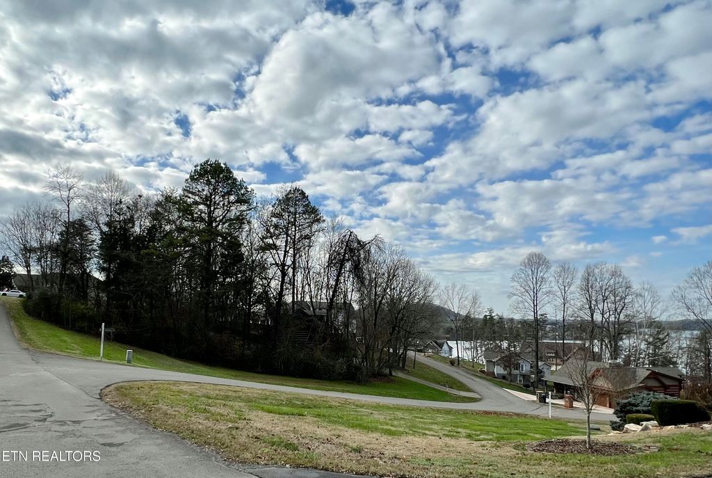 213 Northshore Drive, Greenback, TN 37742