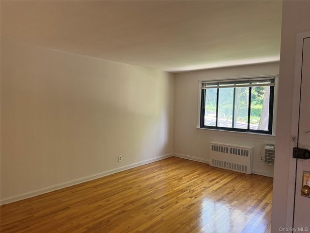 130 Virgina Road D, White Plains, NY 10603