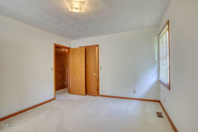 426 South Johnson Road, Rogersville, TN 37857