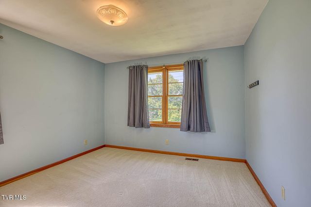 426 South Johnson Road, Rogersville, TN 37857