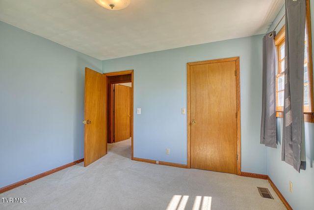426 South Johnson Road, Rogersville, TN 37857