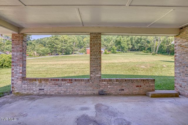 426 South Johnson Road, Rogersville, TN 37857