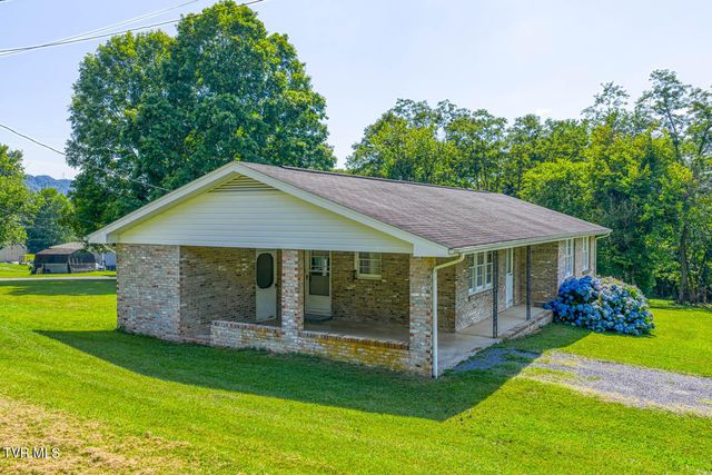 426 South Johnson Road, Rogersville, TN 37857