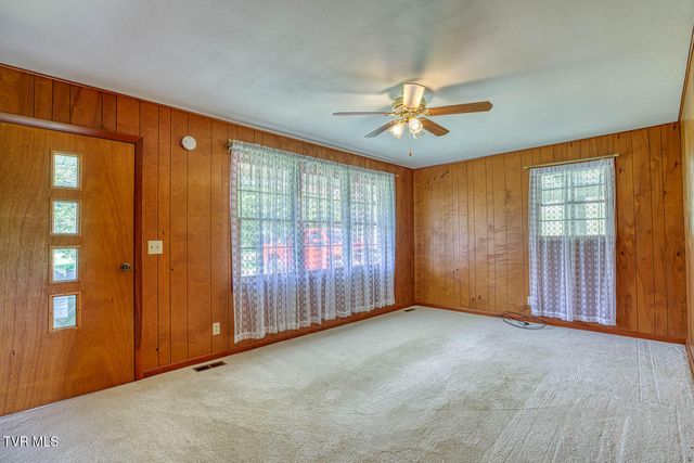 426 South Johnson Road, Rogersville, TN 37857