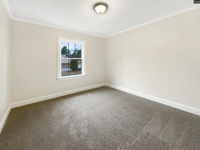 608 Briarcliffe W, Elgin, SC 29045