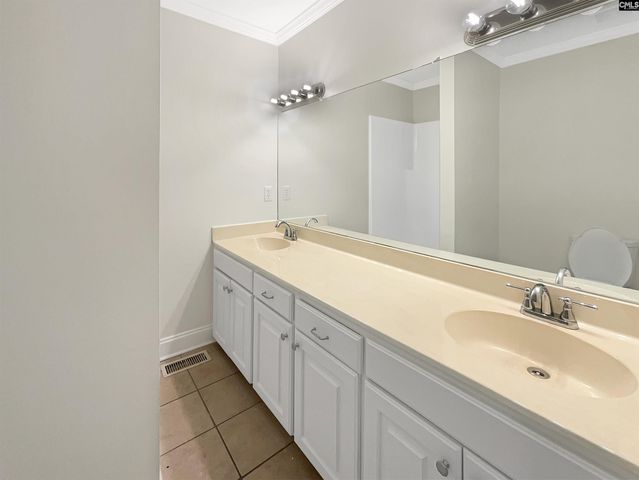 608 Briarcliffe W, Elgin, SC 29045