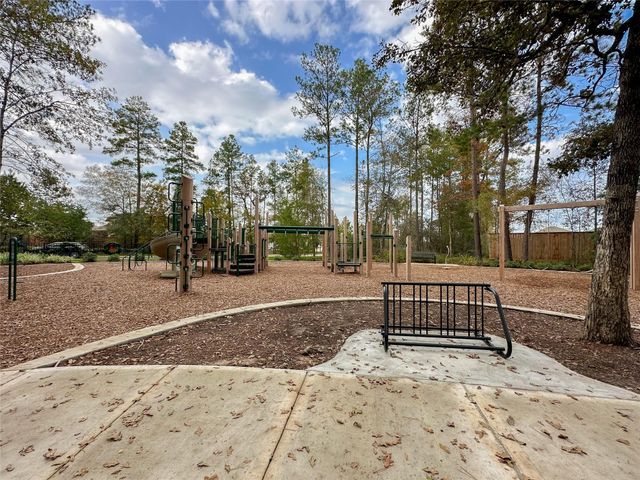 1515 Las Cuevas Drive, Conroe, TX 77301