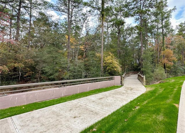 1515 Las Cuevas Drive, Conroe, TX 77301