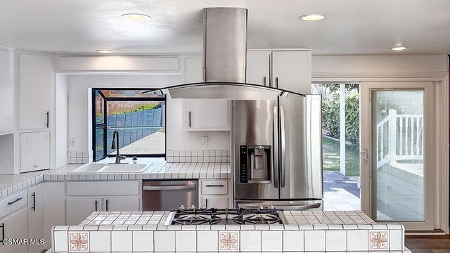 2036 Brentwood Street, Simi Valley, CA 93063