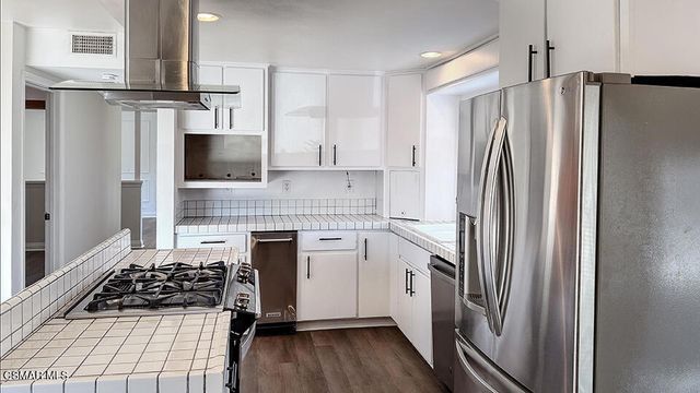 2036 Brentwood Street, Simi Valley, CA 93063