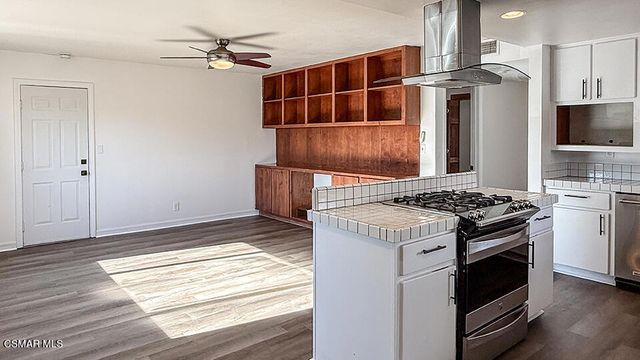 2036 Brentwood Street, Simi Valley, CA 93063