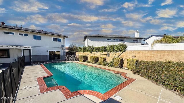 2036 Brentwood Street, Simi Valley, CA 93063