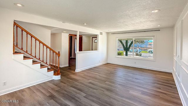 2036 Brentwood Street, Simi Valley, CA 93063